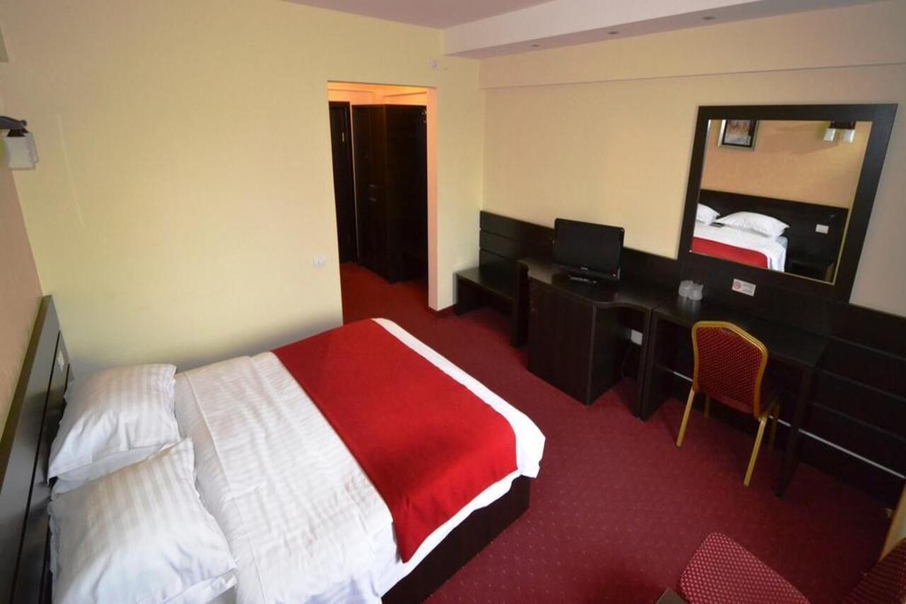 Hotel Ancor Бухарест Экстерьер фото