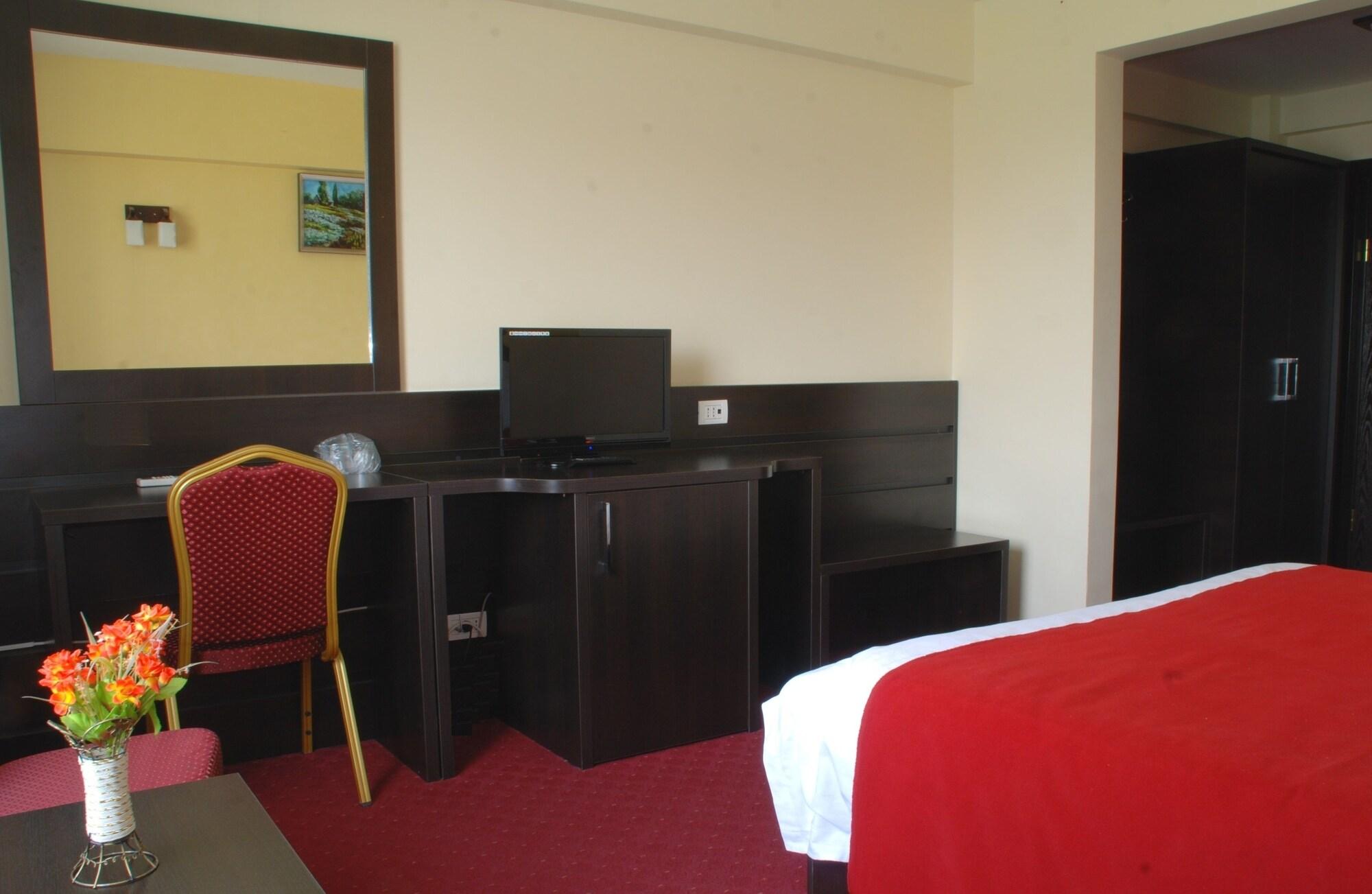 Hotel Ancor Бухарест Экстерьер фото
