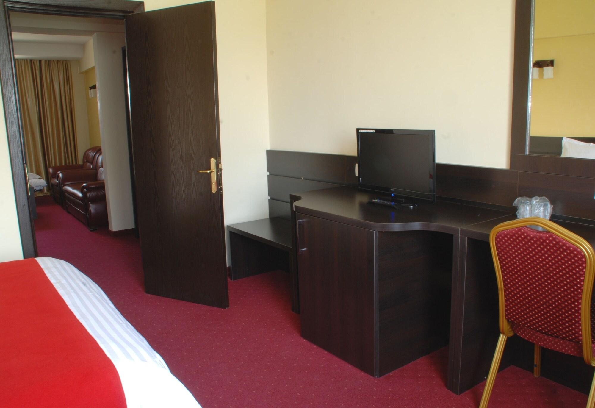 Hotel Ancor Бухарест Экстерьер фото
