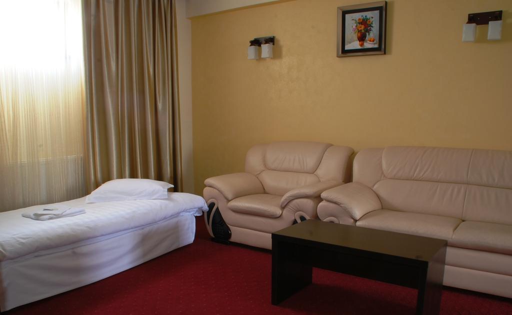 Hotel Ancor Бухарест Экстерьер фото