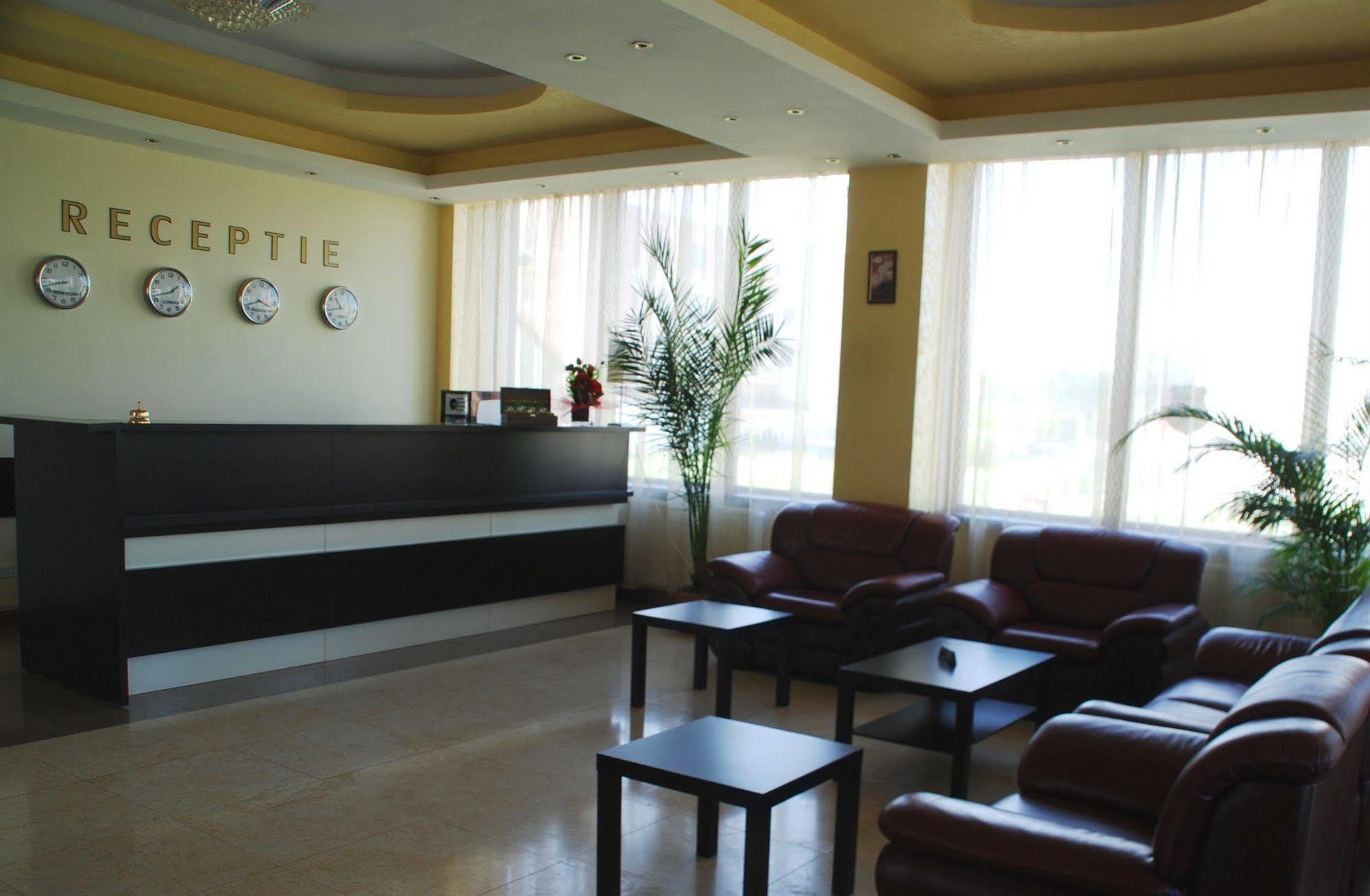 Hotel Ancor Бухарест Экстерьер фото